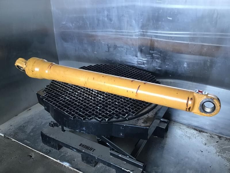 Liebherr A914 Li / A914B Li / R914 - Cilindro hidráulico: foto 2 Liebherr A914 Li / A914B Li / R914 - Cilindro hidráulico: foto 2