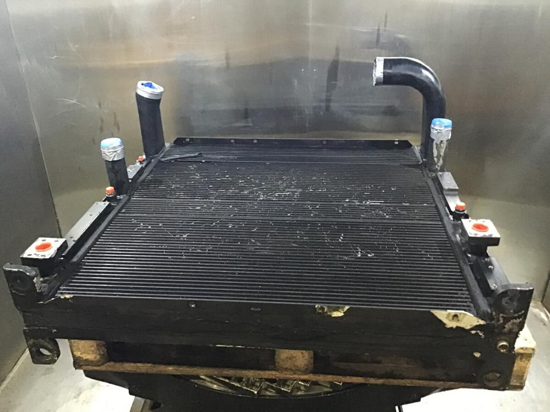 Liebherr COMBINED RADIATOR - Radiador: foto 1 Liebherr COMBINED RADIATOR - Radiador: foto 1