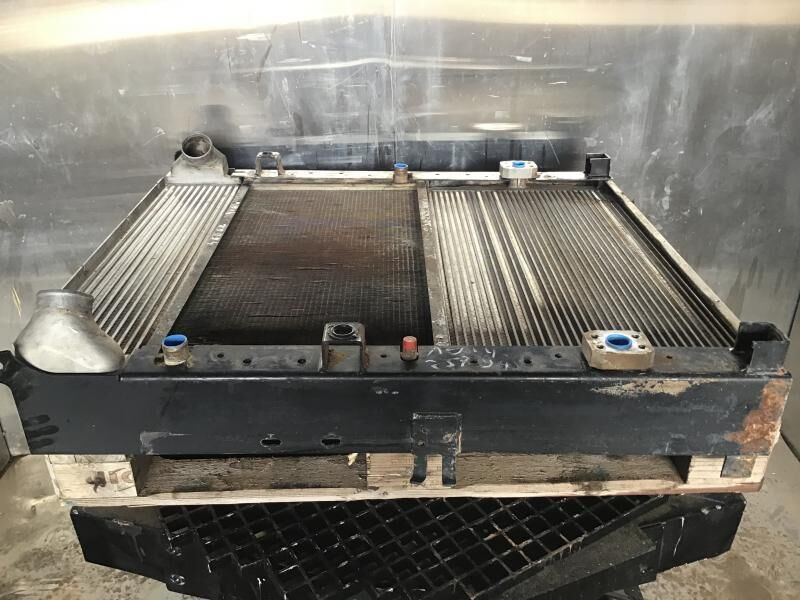 Liebherr Combined Radiator - Radiador: foto 1 Liebherr Combined Radiator - Radiador: foto 1