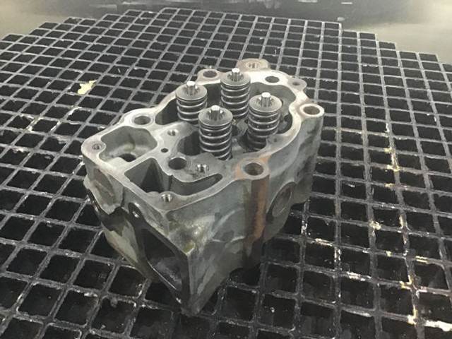 Liebherr Cylinderhead - Cilindro hidráulico: foto 2 Liebherr Cylinderhead - Cilindro hidráulico: foto 2