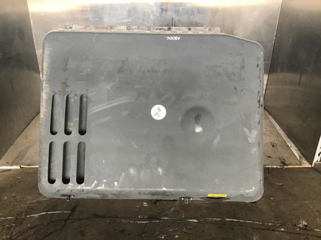 Liebherr Engine Hood - Capota: foto 4 Liebherr Engine Hood - Capota: foto 4