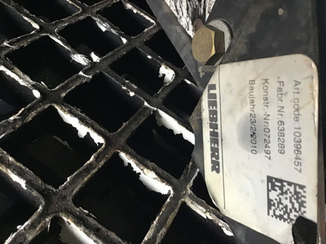 Liebherr Engine Hood Small - Capota: foto 5 Liebherr Engine Hood Small - Capota: foto 5