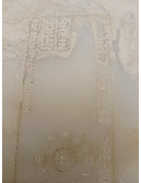 Liebherr Equalising Reservoir - Depósito de expansión: foto 2 Liebherr Equalising Reservoir - Depósito de expansión: foto 2