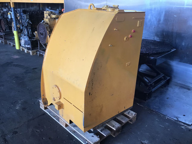 Liebherr Fuel Tank - Depósito de combustible: foto 1 Liebherr Fuel Tank - Depósito de combustible: foto 1