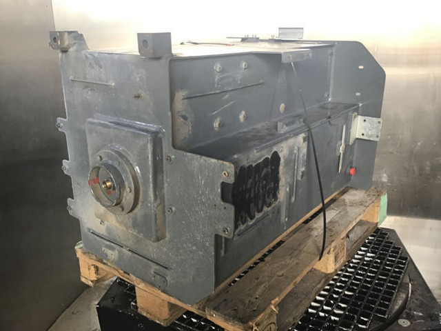 Liebherr Fuel Tank - Depósito de combustible: foto 1 Liebherr Fuel Tank - Depósito de combustible: foto 1