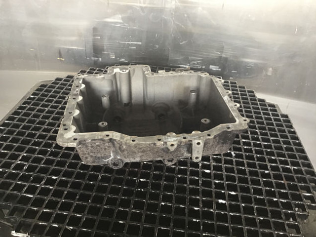 Liebherr Oil Sump - Cárter: foto 2 Liebherr Oil Sump - Cárter: foto 2