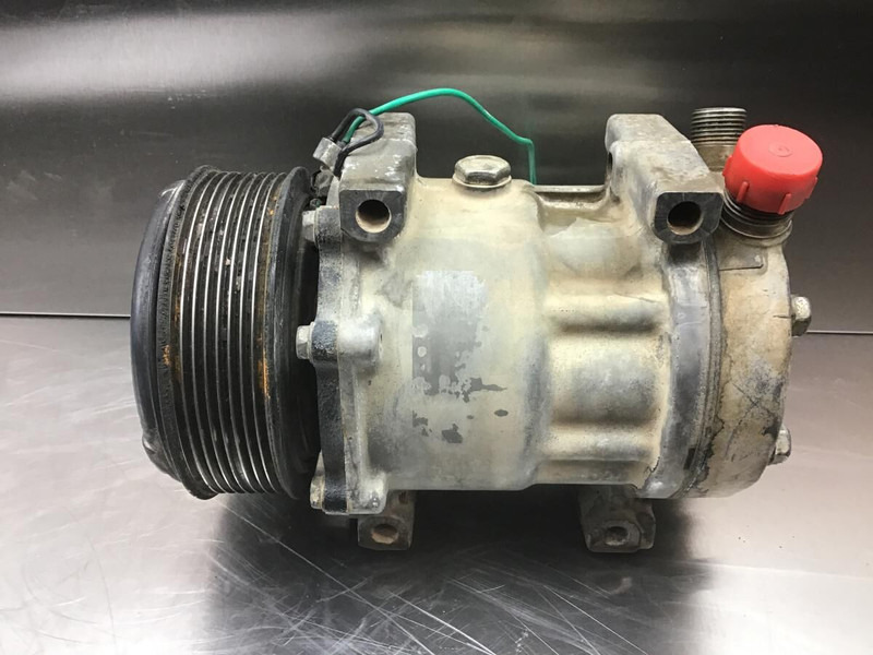 Liebherr - Compresor de aire acondicionado: foto 2 Liebherr - Compresor de aire acondicionado: foto 2