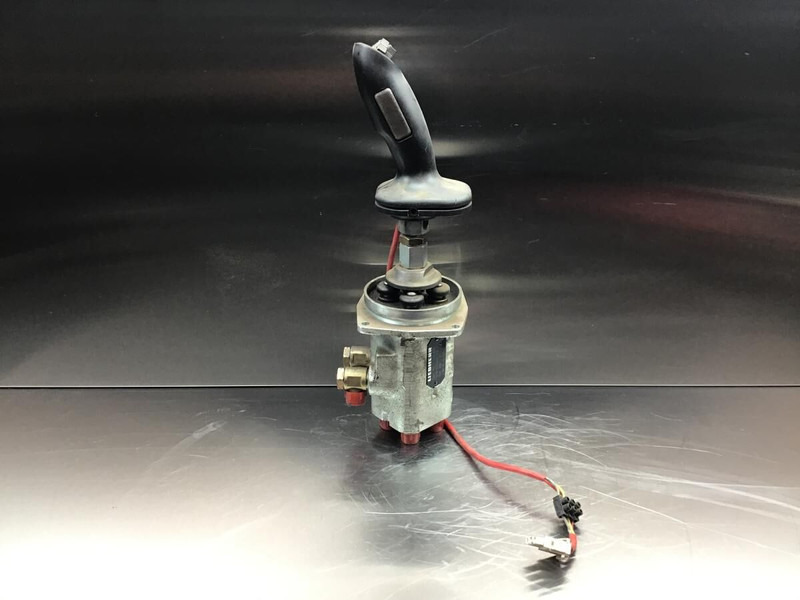 Liebherr Pilot Control Unit - Hidráulica: foto 1 Liebherr Pilot Control Unit - Hidráulica: foto 1