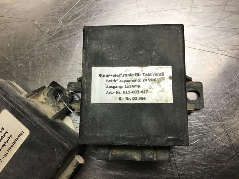 Liebherr R914B / R904 / A904 Li / A900C Li / A900B Li / A924B Li / A924 li / A914 Li / A934 Li / A934B Li / A944B Li / A914B Li / R924 B - Sistema eléctrico: foto 3 Liebherr R914B / R904 / A904 Li / A900C Li / A900B Li / A924B Li / A924 li / A914 Li / A934 Li / A934B Li / A944B Li / A914B Li / R924 B - Sistema eléctrico: foto 3