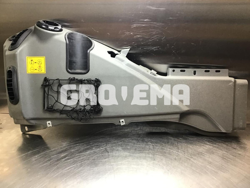 Liebherr R926 K-LC / R946 LC - Parachoques: foto 1 Liebherr R926 K-LC / R946 LC - Parachoques: foto 1