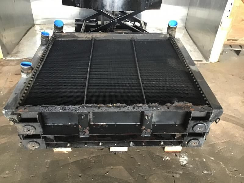 Liebherr Radiator - Radiador: foto 2 Liebherr Radiator - Radiador: foto 2