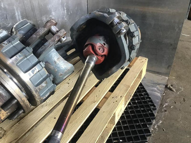 Liebherr Steering House Left - Mangueta: foto 2 Liebherr Steering House Left - Mangueta: foto 2