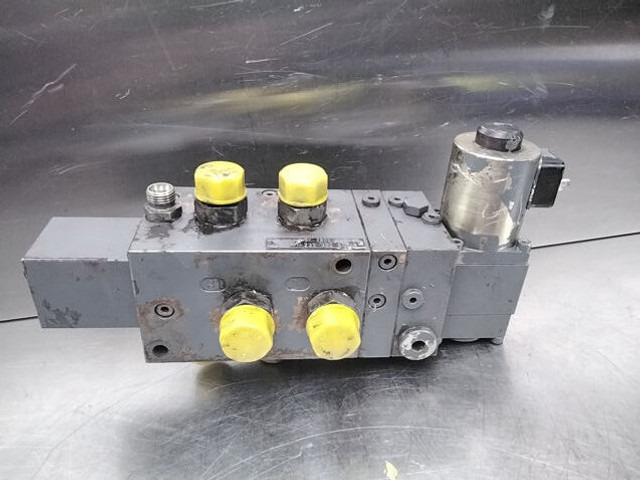 Liebherr Valve Block - Hidráulica: foto 3 Liebherr Valve Block - Hidráulica: foto 3
