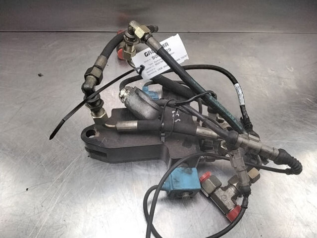 Liebherr hydraulic installation - Hidráulica: foto 4 Liebherr hydraulic installation - Hidráulica: foto 4