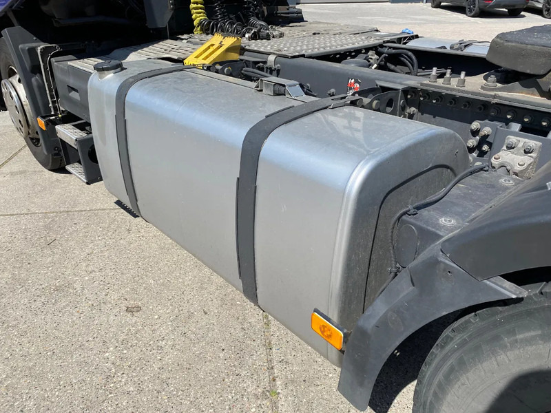 Cabeza tractora Renault T460 / 2x Tank / Euro 6: foto 12