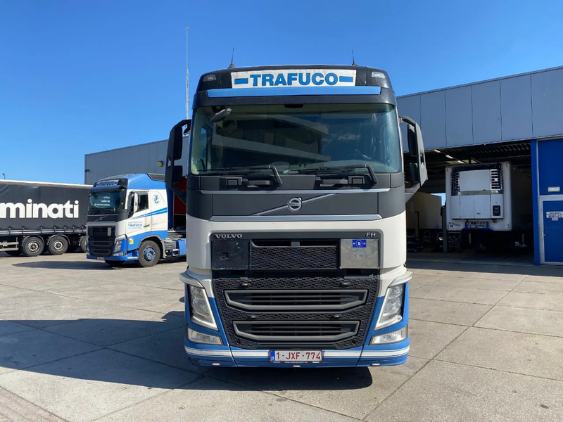 Volvo FH 13.420 Globetrotter / ADR / Stand Airco - Cabeza tractora: foto 2 Volvo FH 13.420 Globetrotter / ADR / Stand Airco - Cabeza tractora: foto 2