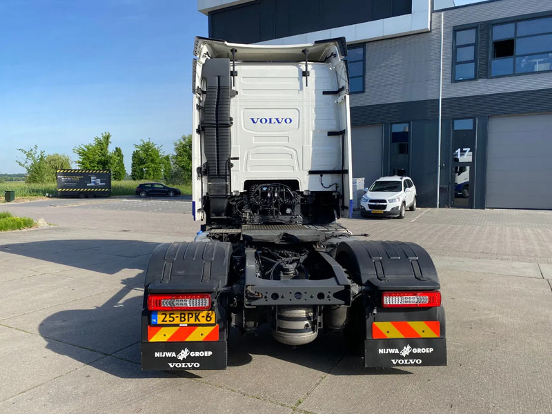 Volvo FH 13.460 Globetrotter / I-Save - Cabeza tractora: foto 4 Volvo FH 13.460 Globetrotter / I-Save - Cabeza tractora: foto 4