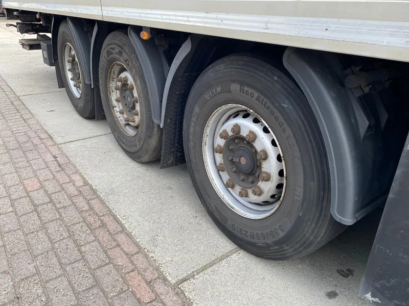 Semirremolque frigorífico Kögel S24-4 Frigo / Carrier Vector 1950 / SAF + Disc / Dhollandia Laadklep: foto 8 Semirremolque frigorífico Kögel S24-4 Frigo / Carrier Vector 1950 / SAF + Disc / Dhollandia Laadklep: foto 8