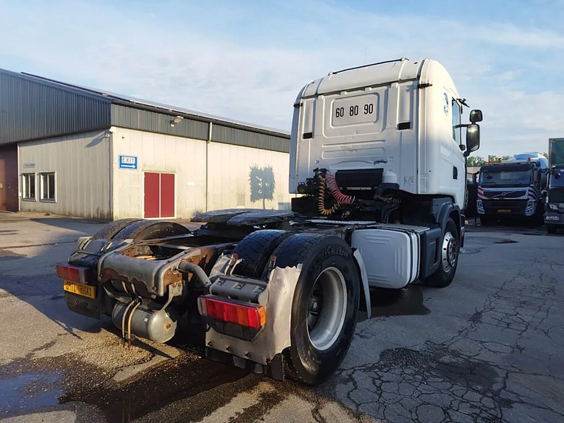 Scania P114-380 Manual + Retarder - Cabeza tractora: foto 4 Scania P114-380 Manual + Retarder - Cabeza tractora: foto 4