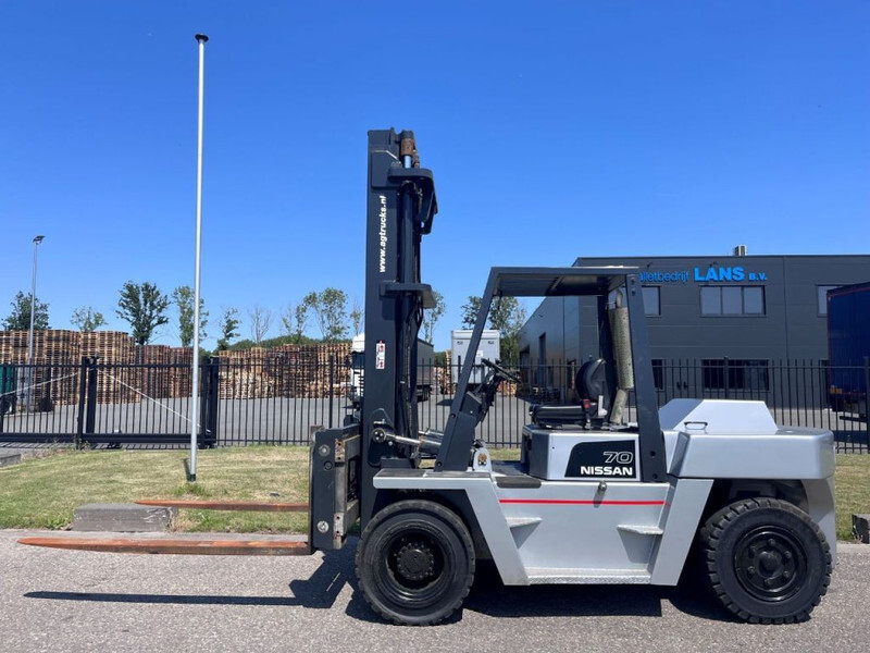 Nissan VF05H70U - Carretilla elevadora diésel: foto 3 Nissan VF05H70U - Carretilla elevadora diésel: foto 3