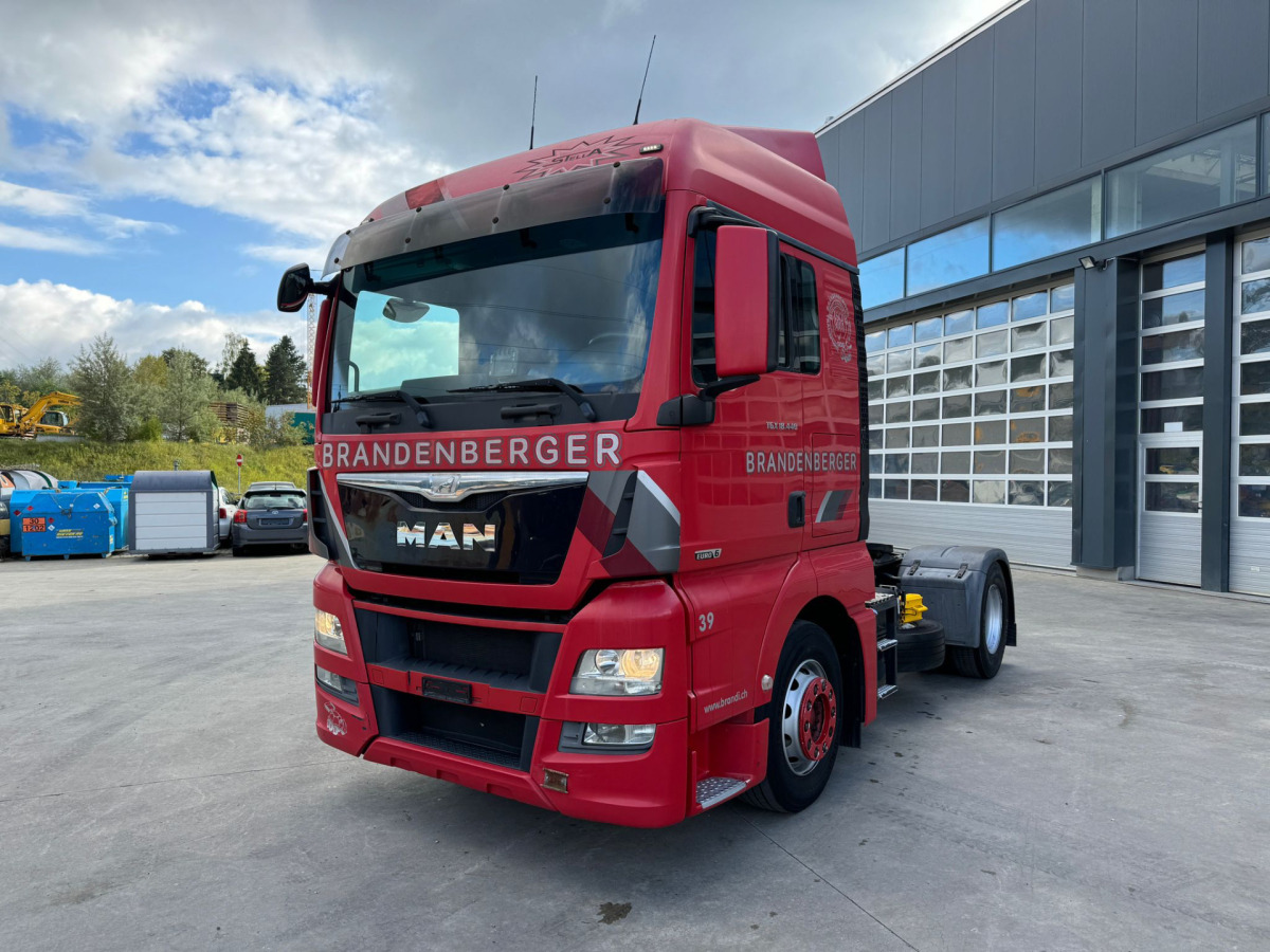 MAN TGX 18.440 4x2 XL C0703 - Cabeza tractora: foto 1 MAN TGX 18.440 4x2 XL C0703 - Cabeza tractora: foto 1