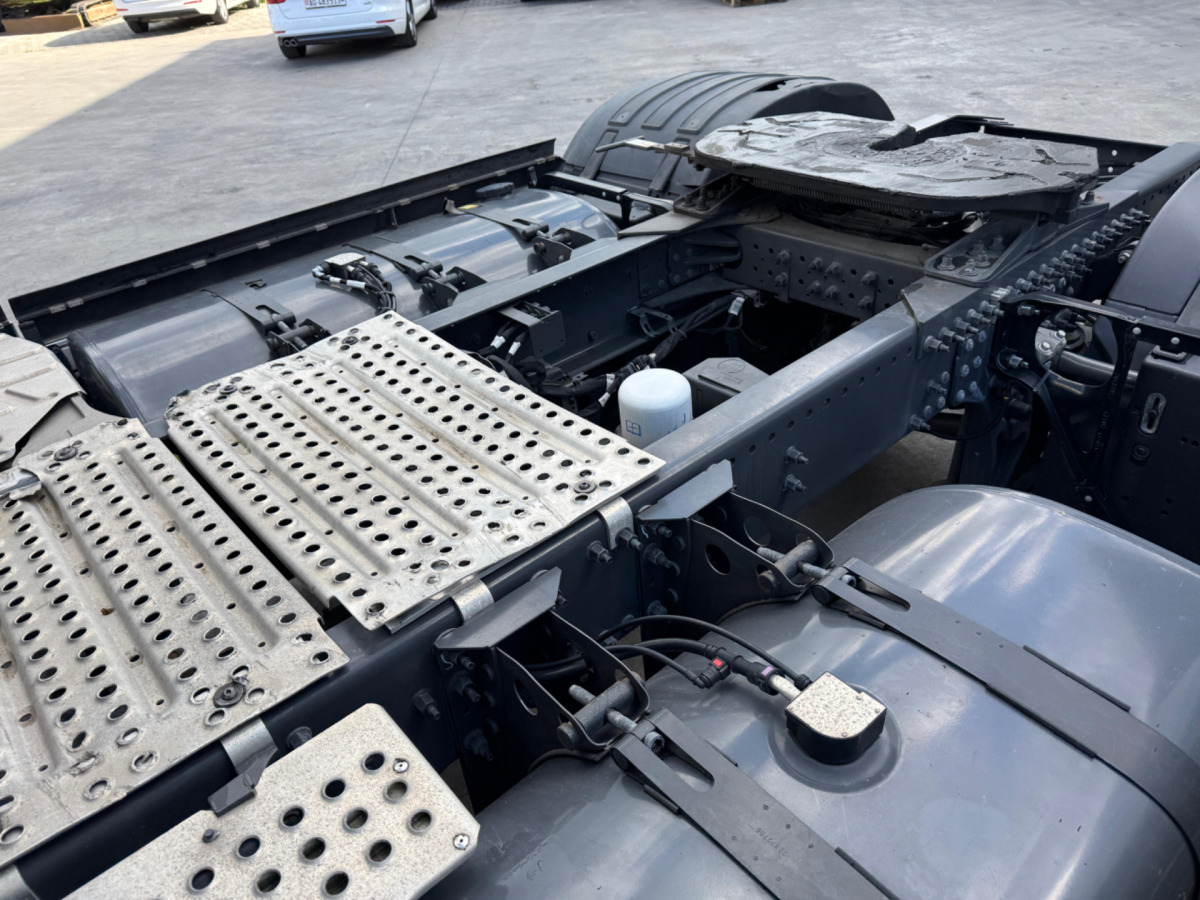 Cabeza tractora VOLVO FH-460 4x2 C5273: foto 10