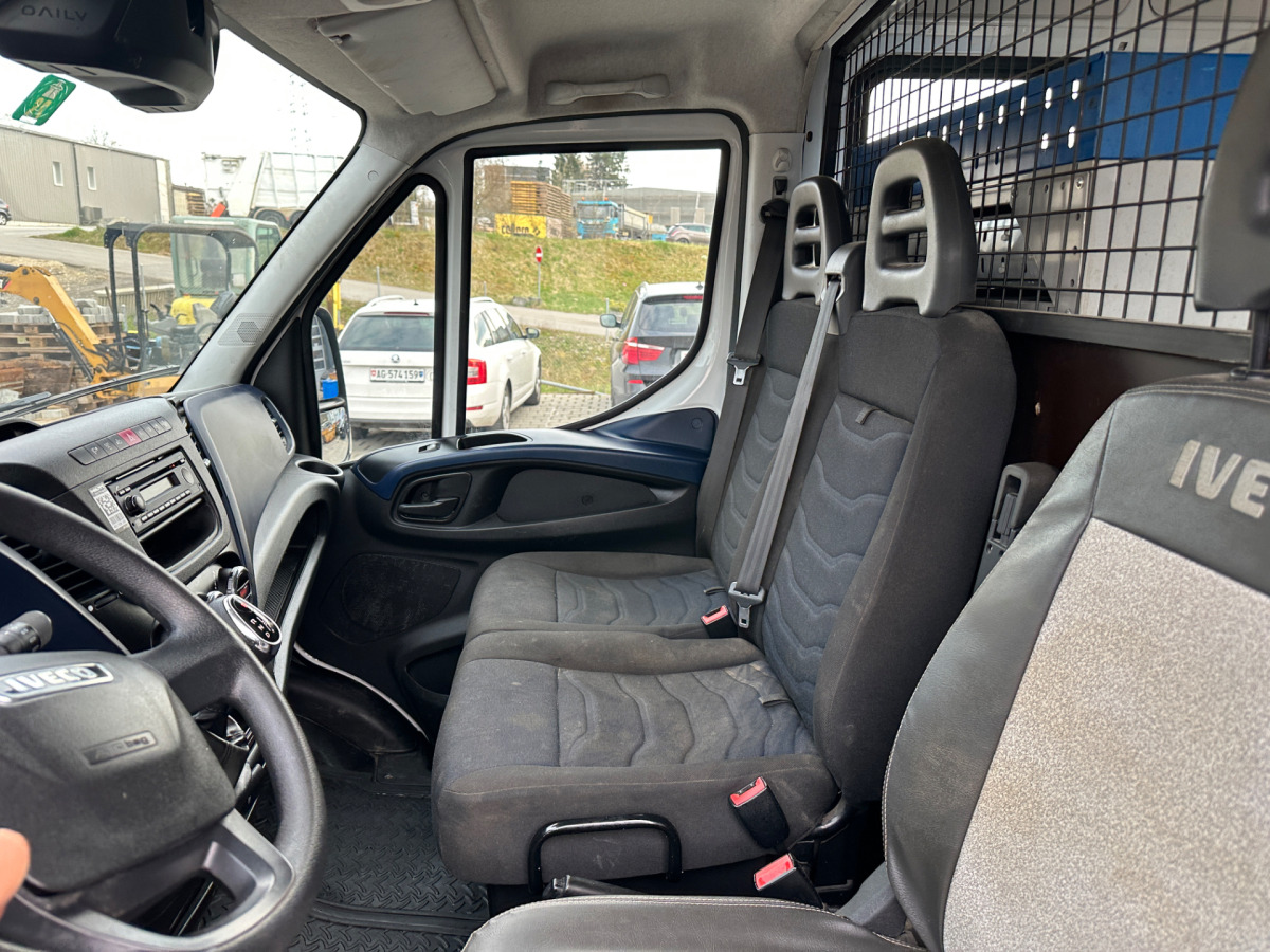 Furgón IVECO 35C18V Daily Servicewagen Sortimo: foto 19