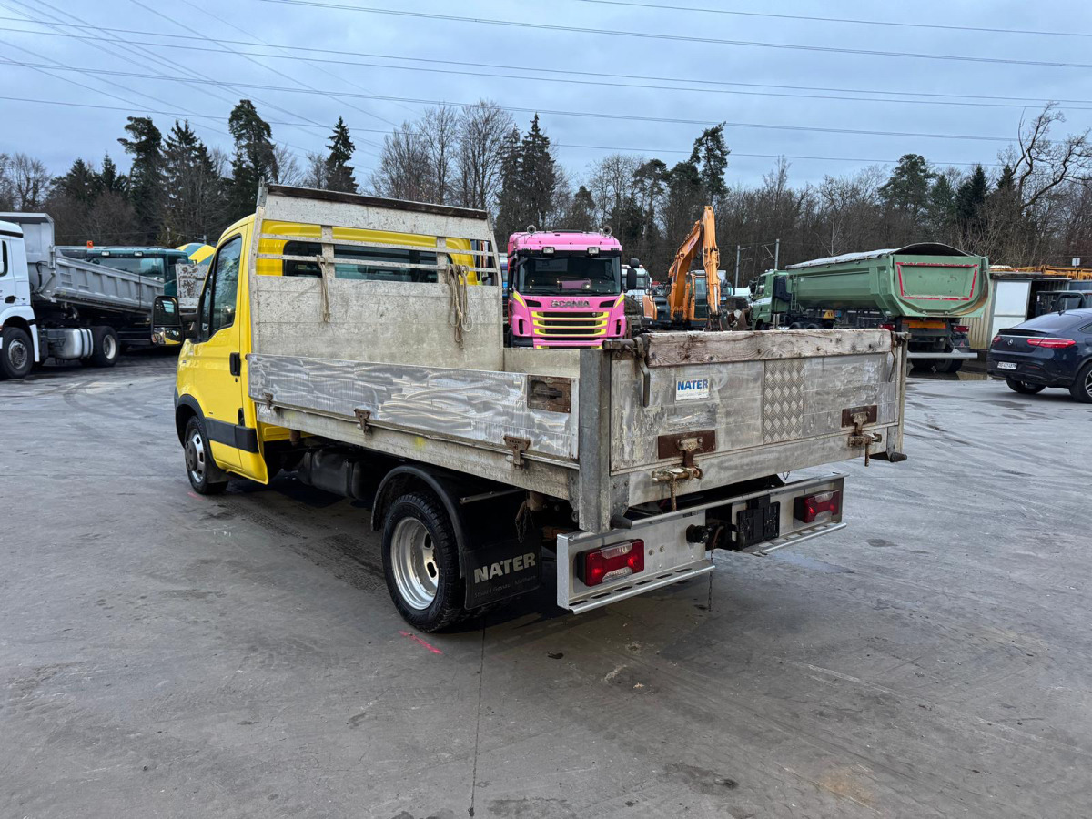 Furgoneta basculante IVECO Daily 35C15 4x2: foto 7 Furgoneta basculante IVECO Daily 35C15 4x2: foto 7