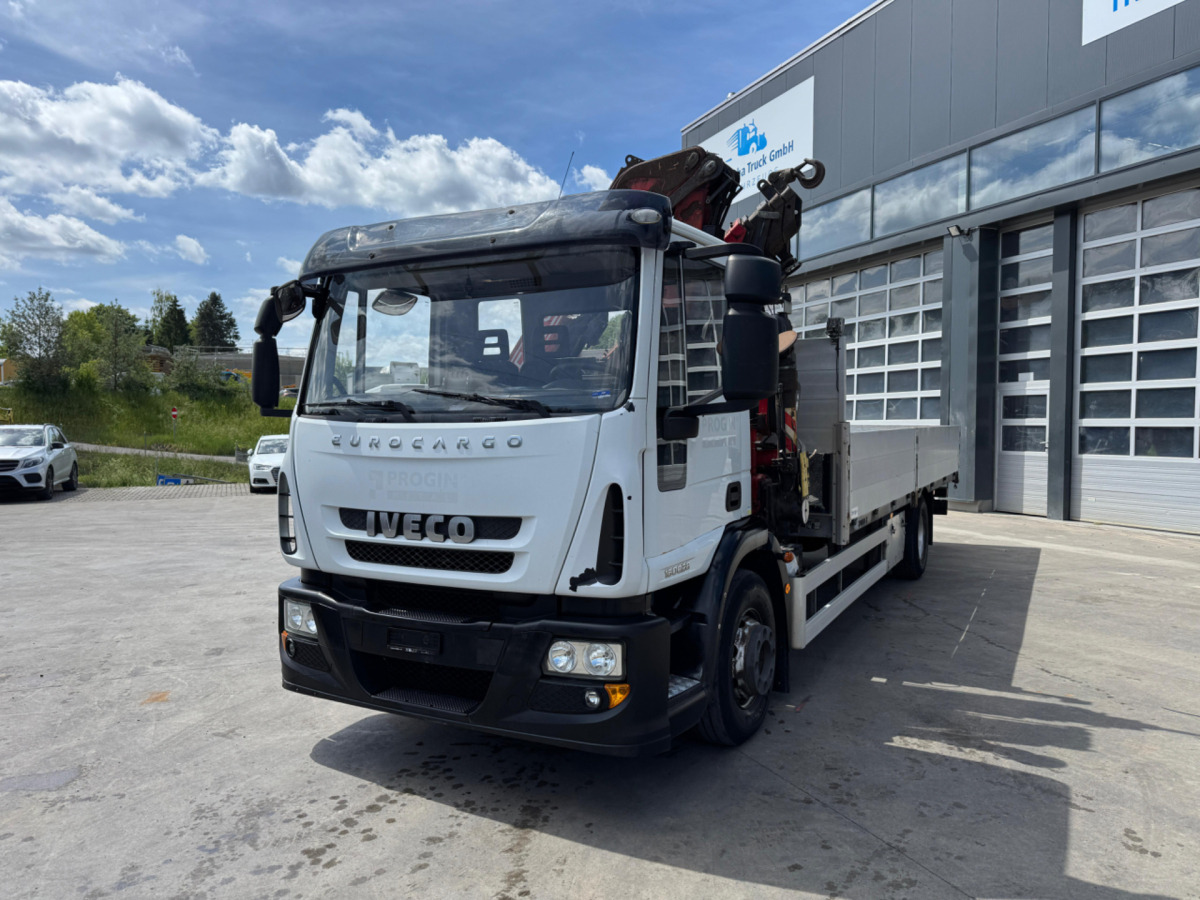 IVECO Eurocargo 160E28 Fassi 135-4 - Camión grúa: foto 1 IVECO Eurocargo 160E28 Fassi 135-4 - Camión grúa: foto 1