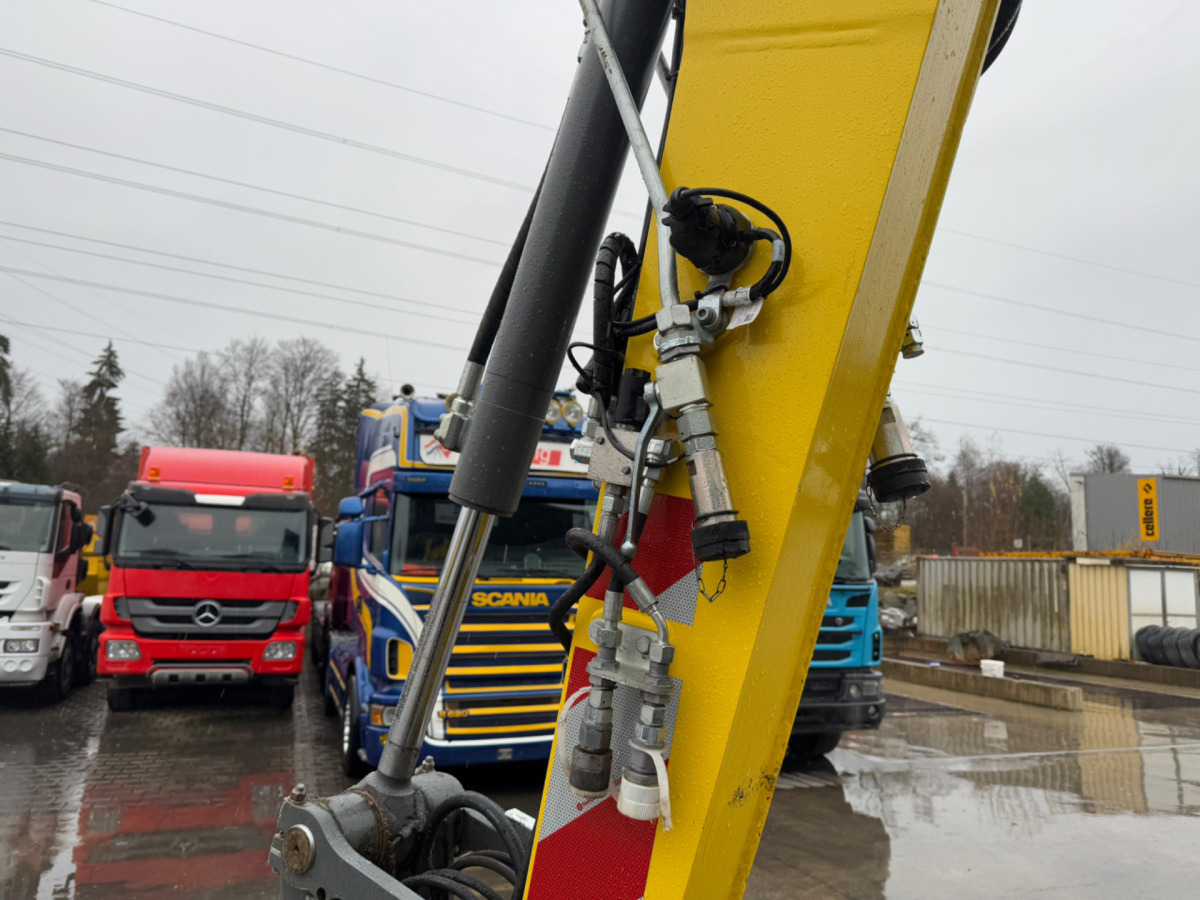 Leasing de LIEBHERR 910 Compact Litronic Powertilt LIEBHERR 910 Compact Litronic Powertilt: foto 10 Leasing de LIEBHERR 910 Compact Litronic Powertilt LIEBHERR 910 Compact Litronic Powertilt: foto 10