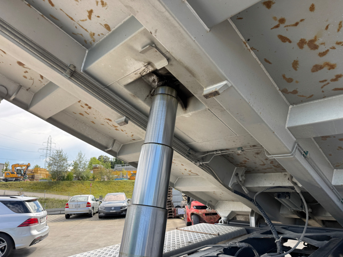 MERCEDES BENZ AROCS 3246 - Camión volquete: foto 3 MERCEDES BENZ AROCS 3246 - Camión volquete: foto 3