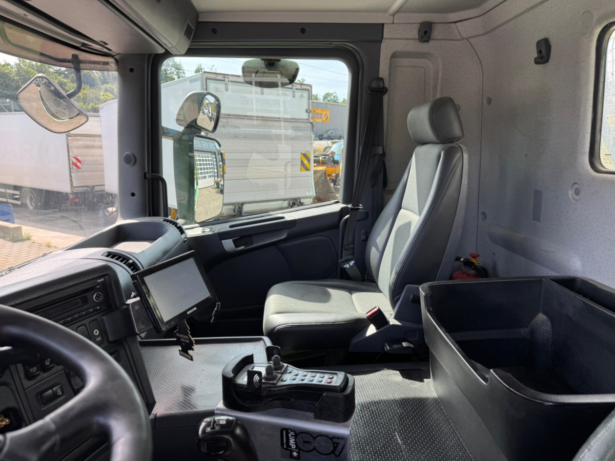 Camión portacontenedor de cadenas SCANIA G360 4x2 Gergen: foto 12 Camión portacontenedor de cadenas SCANIA G360 4x2 Gergen: foto 12