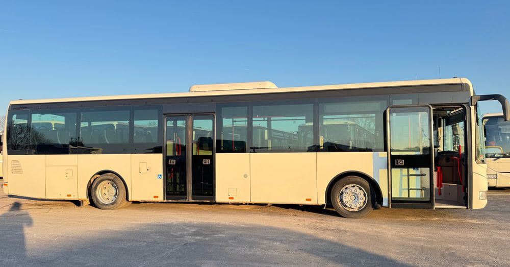 Irisbus Crossway LE / KLIMA / automat / 45 foteli / niskowejściowy / Cena: 115000zł netto - Autobús urbano: foto 5 Irisbus Crossway LE / KLIMA / automat / 45 foteli / niskowejściowy / Cena: 115000zł netto - Autobús urbano: foto 5