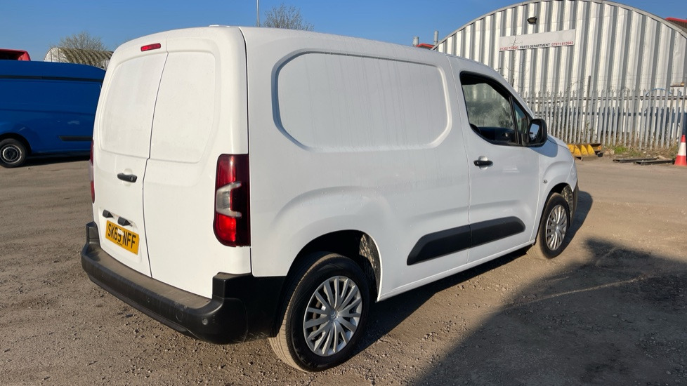 CITROEN BERLINGO 650 1.5 BLUEHDI ENTERPRISE 75PS - Furgón: foto 4 CITROEN BERLINGO 650 1.5 BLUEHDI ENTERPRISE 75PS - Furgón: foto 4