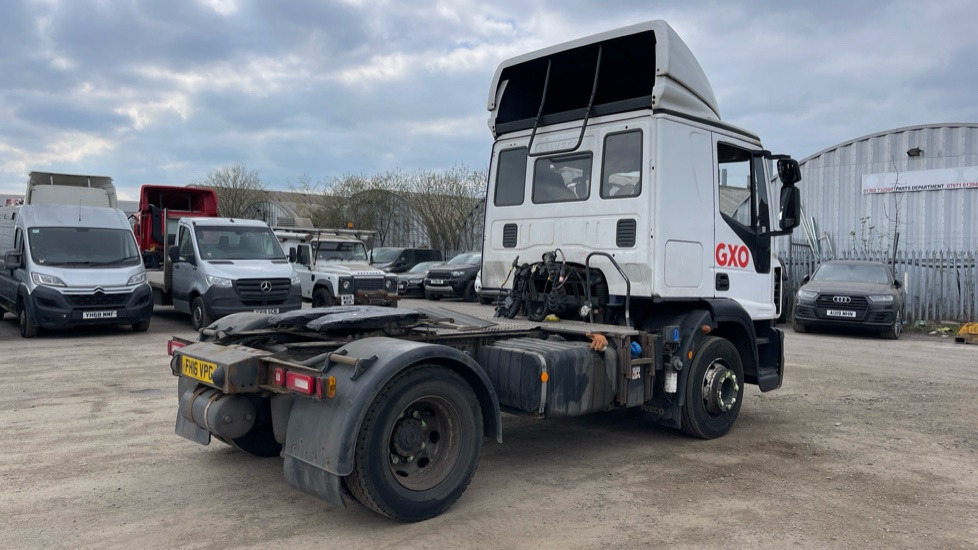 IVECO EUROCARGO 120E - Cabeza tractora: foto 4 IVECO EUROCARGO 120E - Cabeza tractora: foto 4