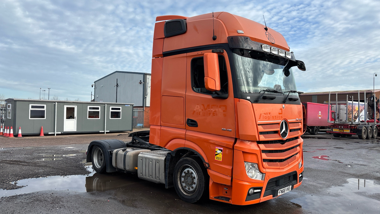 MERCEDES-BENZ ACTROS 1845 - Cabeza tractora: foto 1 MERCEDES-BENZ ACTROS 1845 - Cabeza tractora: foto 1
