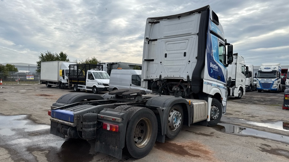 MERCEDES-BENZ ACTROS - Cabeza tractora: foto 4 MERCEDES-BENZ ACTROS - Cabeza tractora: foto 4