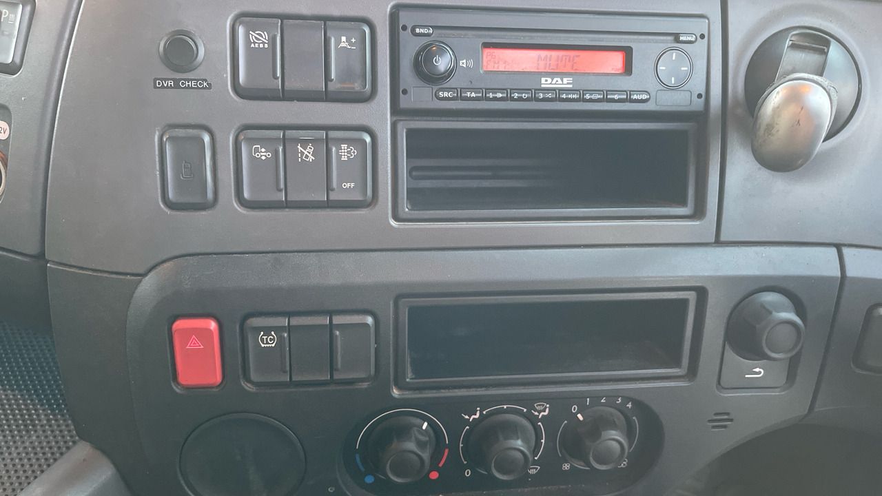 Camión caja abierta DAF CF 230: foto 7