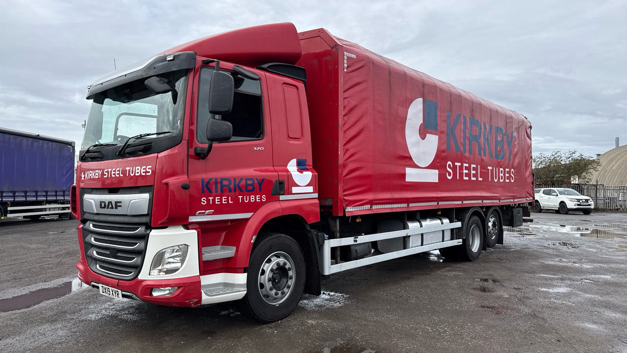 DAF CF 320 - Camión caja abierta: foto 2 DAF CF 320 - Camión caja abierta: foto 2