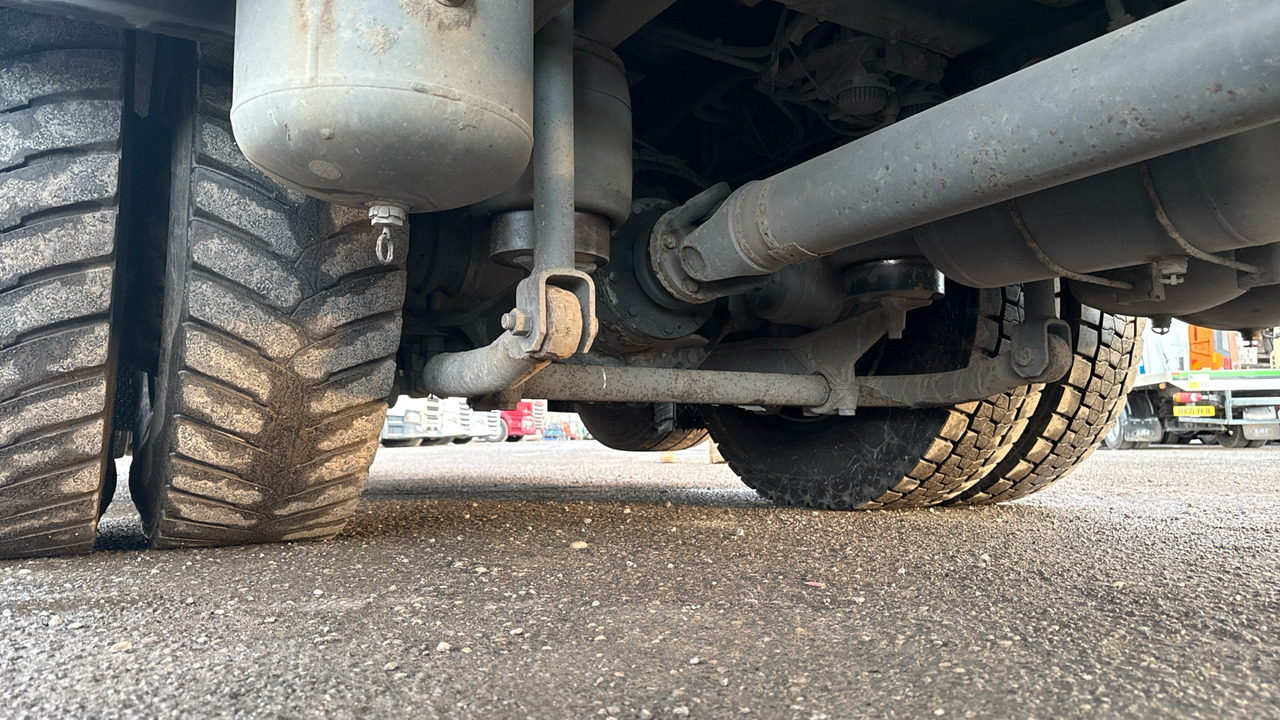 Camión caja cerrada DAF CF 340: foto 13