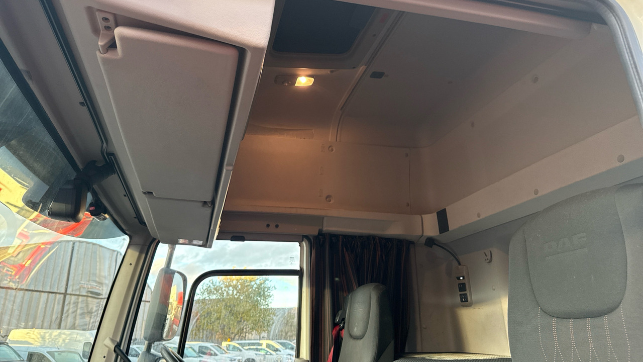 Camión caja cerrada DAF CF 340: foto 15