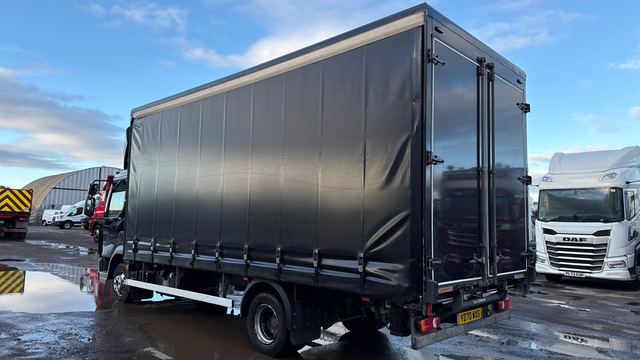 DAF LF 180 - Camión lona: foto 3 DAF LF 180 - Camión lona: foto 3