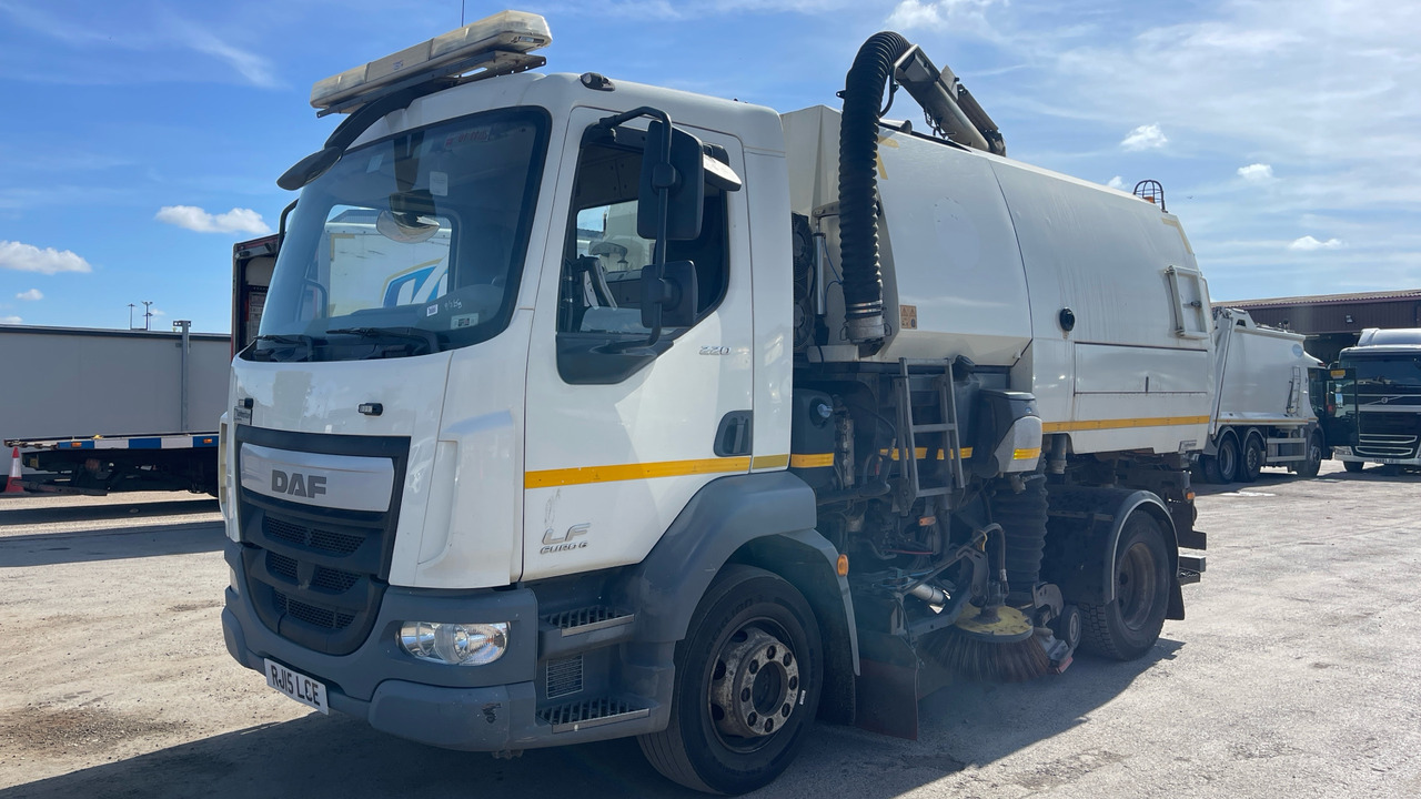 DAF LF 220 - Barredora vial: foto 2 DAF LF 220 - Barredora vial: foto 2