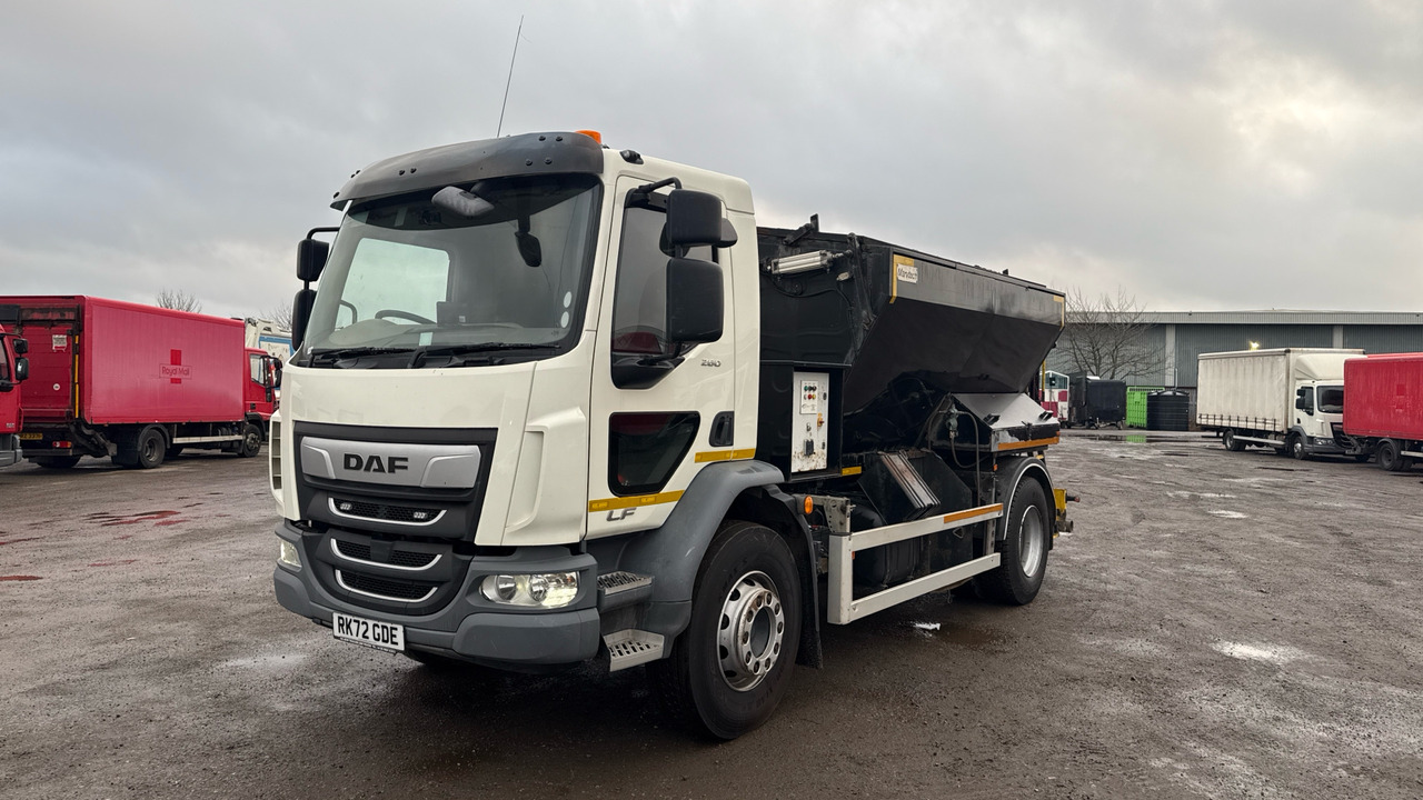 DAF LF 260 - Construcción de carreteras: foto 2 DAF LF 260 - Construcción de carreteras: foto 2