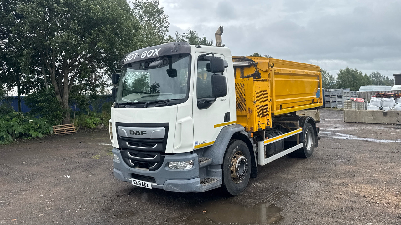 DAF LF 280 - Construcción de carreteras: foto 2 DAF LF 280 - Construcción de carreteras: foto 2