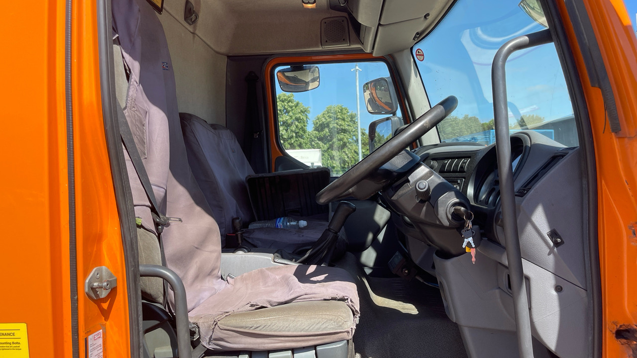 DAF LF 55.220 - Camión cisterna: foto 5 DAF LF 55.220 - Camión cisterna: foto 5