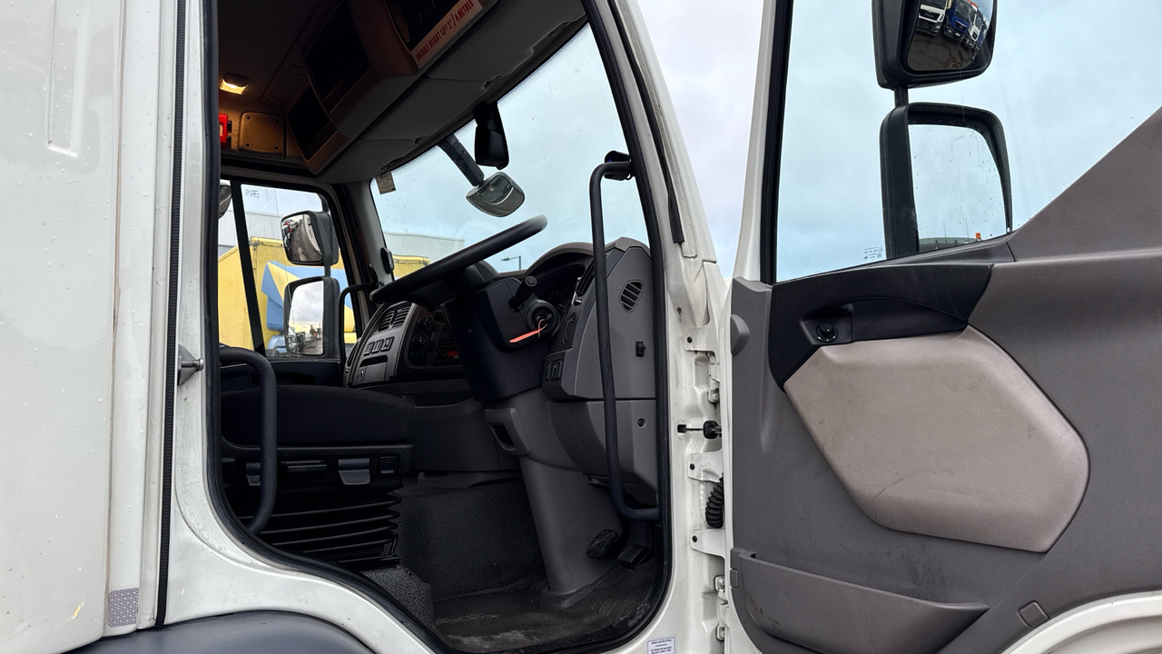 Daf LF 260 - Camión caja cerrada: foto 5 Daf LF 260 - Camión caja cerrada: foto 5