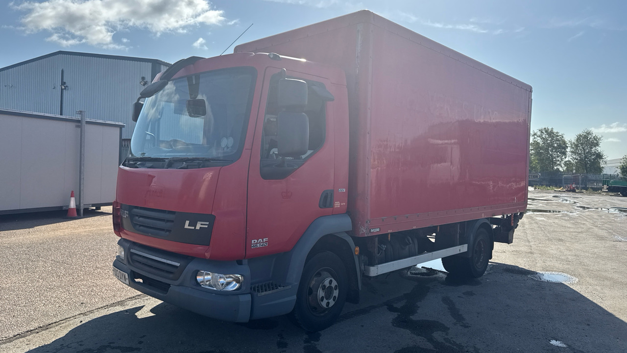 Daf LF 45.140 - Camión caja cerrada: foto 2 Daf LF 45.140 - Camión caja cerrada: foto 2