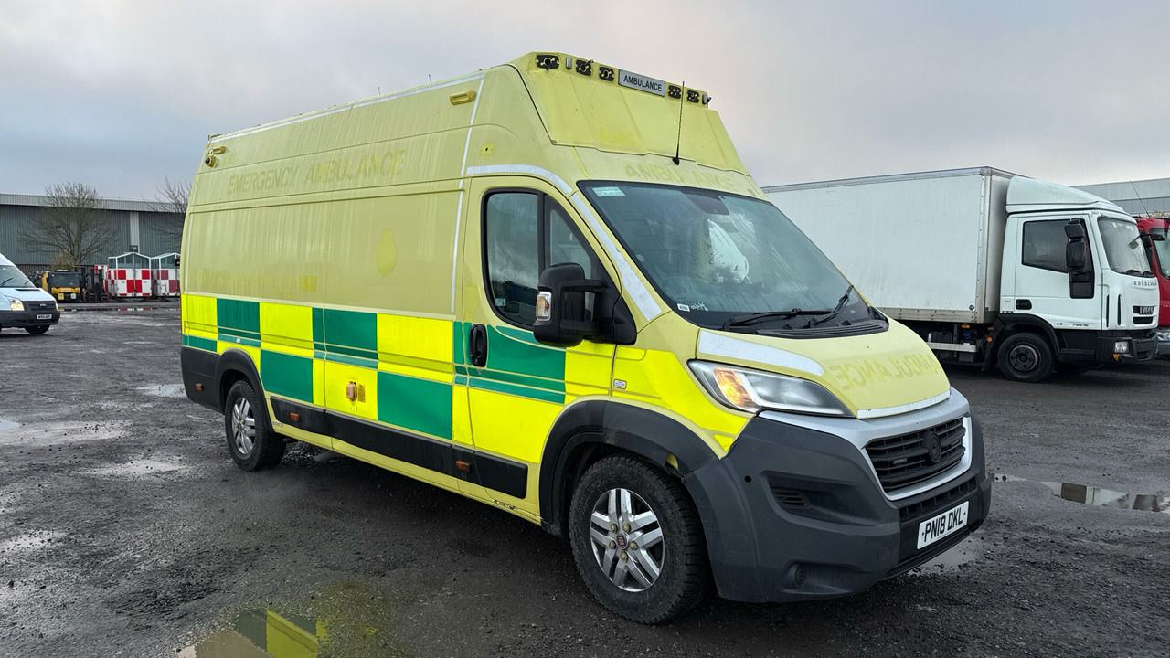 FIAT DUCATO 42 MULTIJET II - Ambulancia: foto 1 FIAT DUCATO 42 MULTIJET II - Ambulancia: foto 1