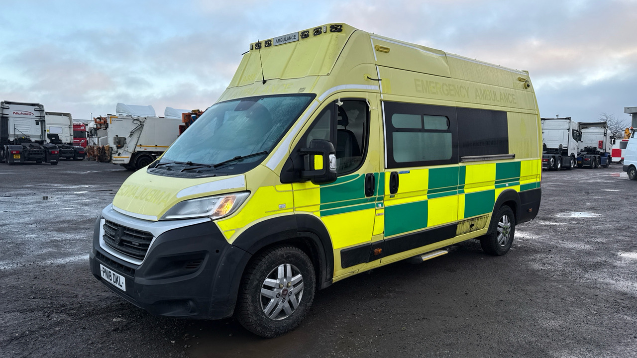 FIAT DUCATO 42 MULTIJET II - Ambulancia: foto 2 FIAT DUCATO 42 MULTIJET II - Ambulancia: foto 2